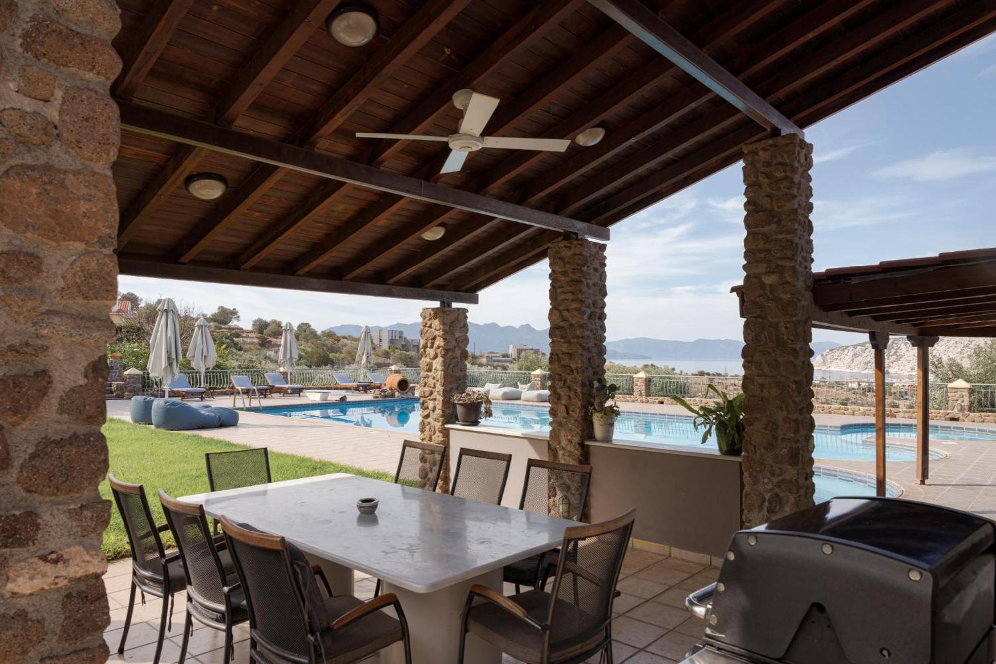Aelia & Melitta Villas Perdika  Exterior photo